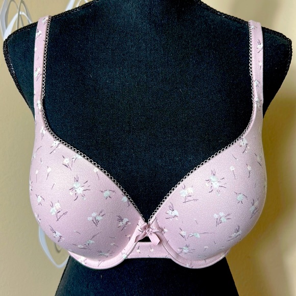 Victoria's Secret Other - NWT Victorias Secret Body By Victoria Perfect Shape bra with convertible straps